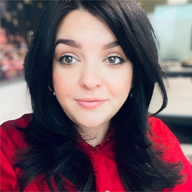 Adriana Lintoiu